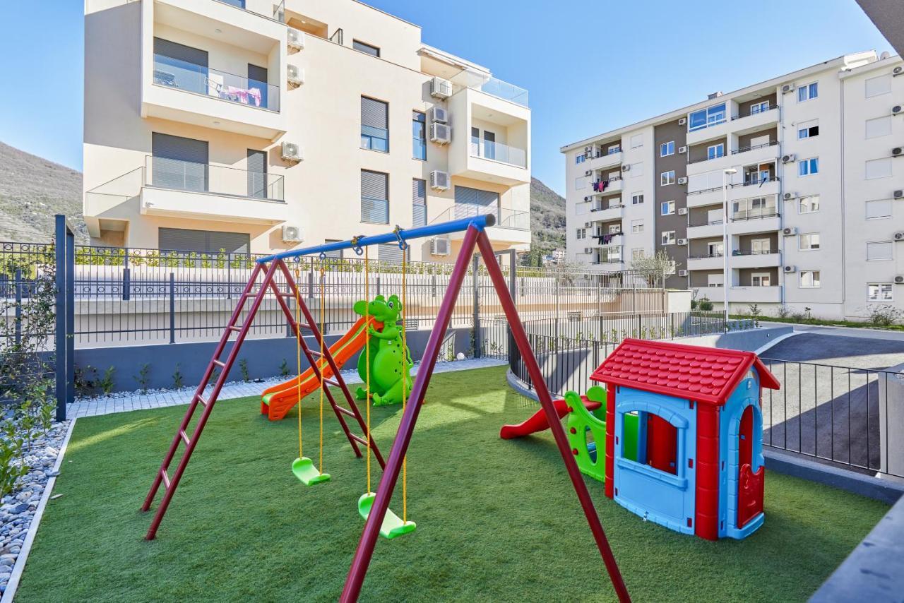 Bjelica Rental Apartments - Nela Apartment Tivat Exteriör bild