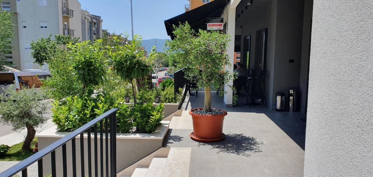 Bjelica Rental Apartments - Nela Apartment Tivat Exteriör bild