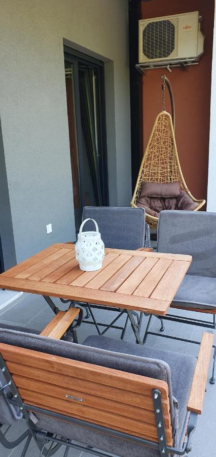 Bjelica Rental Apartments - Nela Apartment Tivat Exteriör bild